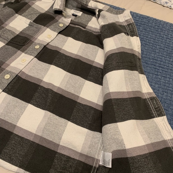 American Eagle plaid shirt/jacket - Picture 3 of 3